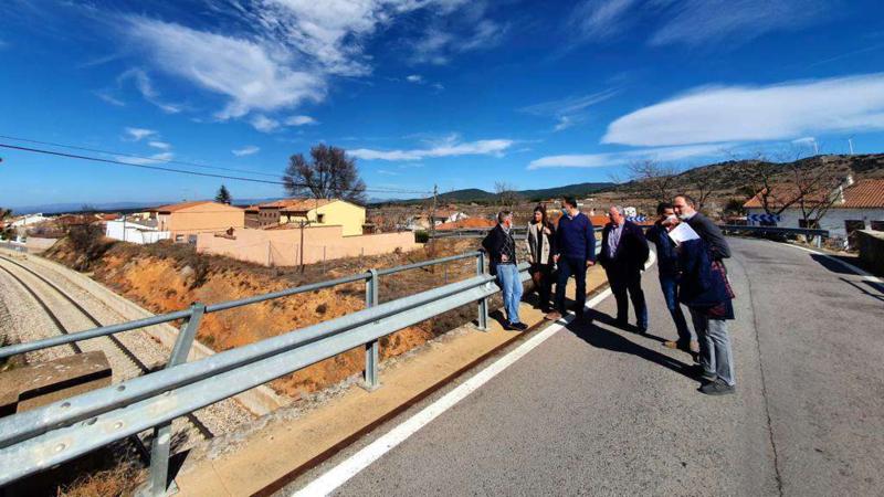 El Gobierno de Pedro Sánchez se desentiende de la mejora de la seguridad del puente de la CV-240 que Barracas reclama