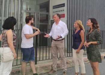 El PP lamenta que el fracaso del PSOE condene a los escolares de Bejís a recibir clases con goteras