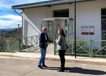 La alcaldesa de Azuébar financia el comedor escolar al que el Consell dio la espalda y logra cuadruplicar el número de alumnos