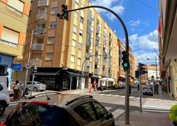 Nuevos semáforos para regular el tráfico en avda. Fray Luis Amigó con calle Sagunto