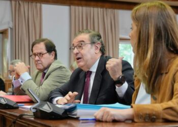 Camps pregunta a Montero qué sabía y qué ocultó sobre los rescates de Plus Ultra y Air Europa
