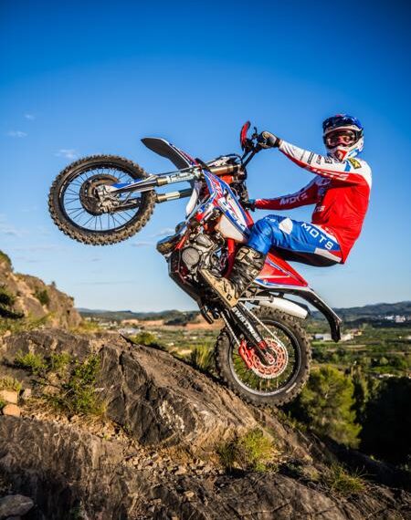 Rafa Latorre completa la primera prueba del Mundial de Hard Enduro con un meritorio puesto 62