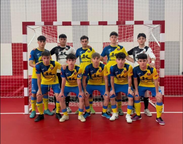 Derrota del Juvenil Construcciones Carrascosa Morelló en Elda tras un partido marcado por la expulsión
