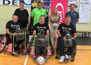El pabellón de Segorbe acoge una jornada de formación y práctica de A-ball dentro del programa inclusivo “A-ball al poble”