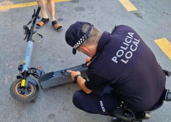 La Policía Local de Segorbe pone en marcha campañas para controlar ruidos y mejorar el uso de los patinetes eléctricos