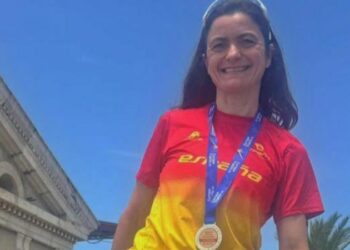 Pilar Raro Garnes logra el subcampeonato de Europa de triatlón en Tarragona y clasifica para el Mundial T100