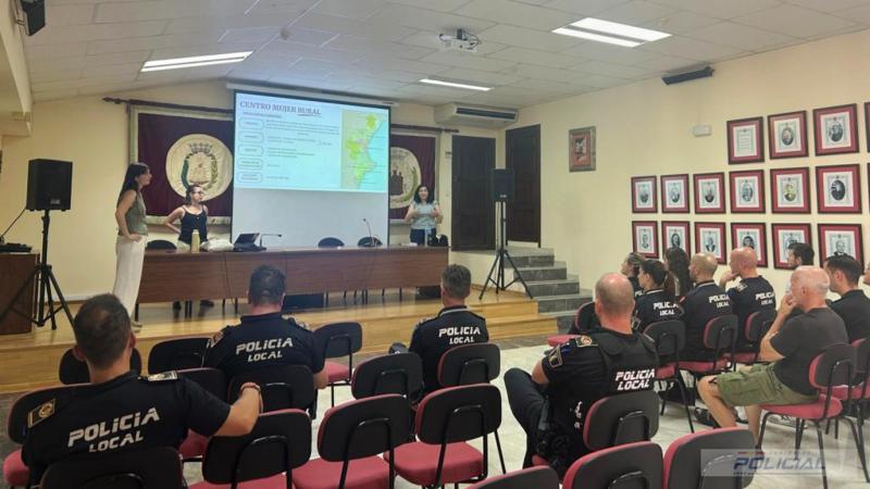 La Policía Local de Segorbe refuerza su formación para mejorar la atención a las víctimas de violencia de género