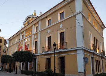 El Ayuntamiento concede 6.300 euros en ayudas al transporte escolar