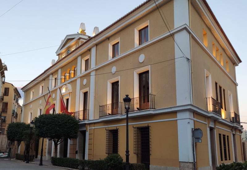 El Ayuntamiento concede 6.300 euros en ayudas al transporte escolar