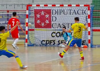 Un gran Viveros Mas de Valero sucumbe en la orilla ante el Sala5 Martorell