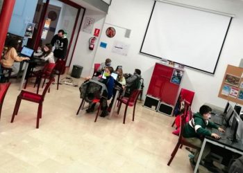 Juventud organiza un completo calendario de talleres para dinamizar el Aula