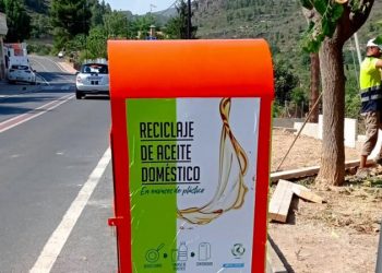 Nuevos contenedores de reciclaje de aceite en Segorbe