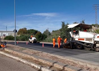 Obras de reparación del pavimento en el acceso a la A-23