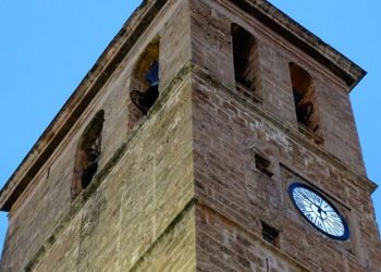 Segorbe restaura la esfera del reloj del campanario
