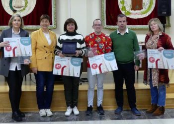 Segorflor, Papelería Agua Limpia y Muebles Bolumar ganan el Concurso de Escaparates de Navidad