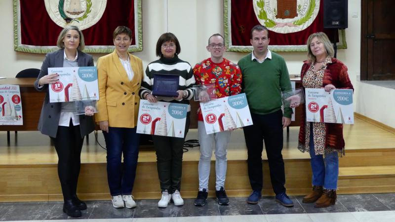 Segorflor, Papelería Agua Limpia y Muebles Bolumar ganan el Concurso de Escaparates de Navidad