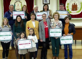 El Ayuntamiento entrega los premios del III Concurso de Fachadas Navideñas