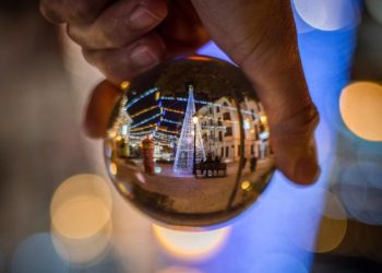 Pedro Luna y Raquel Raro, ganadores del III Concurso “El Árbol de la Navidad” de Segorbe