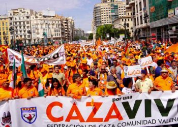 Barrachina: “Puig y sus socios deben dejar de considerar delincuentes medioambientales a los cazadores”