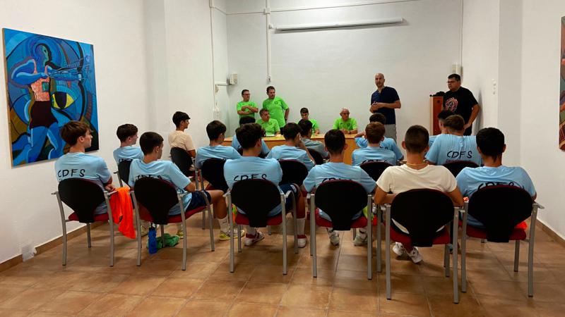 El juvenil Construcciones Carrascosa arranca la pretemporada en el año de su debut en autonómica