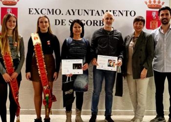 Pedro Luna y Mª Carmen Vicente, ganadores del IV Concurso «El Árbol de la Navidad» de Segorbe