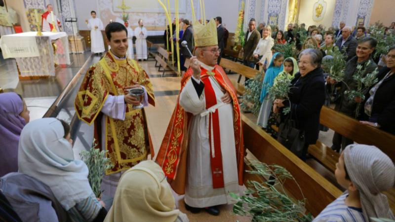 Los fieles segorbinos salen al encuentro de Jesús en el Domingo de Ramos