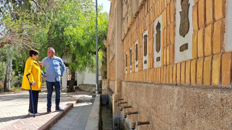 La Fuente de los 50 Caños recupera su caudal gracias a una ingeniosa solución