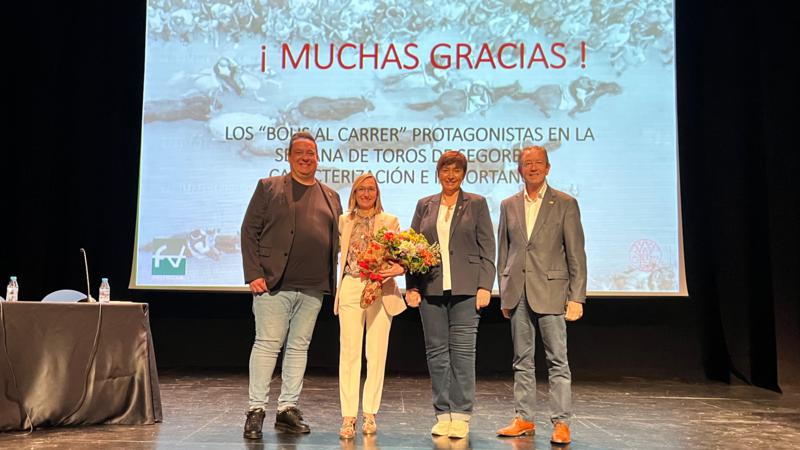 Gran éxito en la presentación de la tesis sobre la Entrada de Toros y Caballos de Segorbe