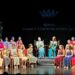 El Teatro Serrano se llenó para despedir a las Reinas, Damas y Cortes de Honor 2023