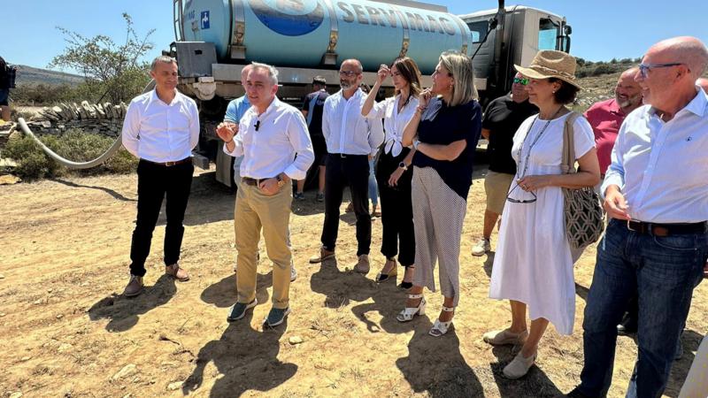 La Conselleria de Agricultura abastece con agua al ganado segorbino