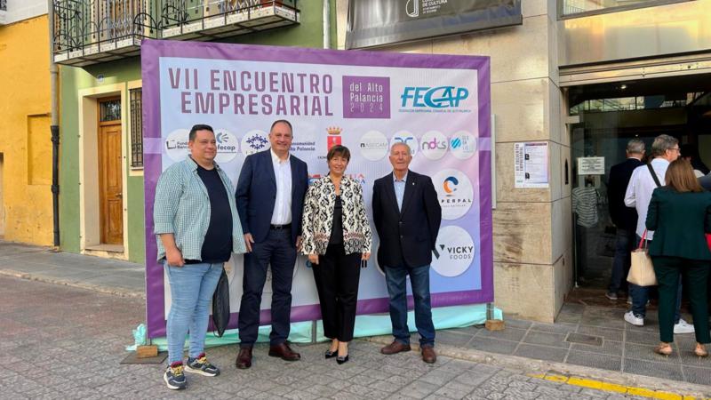 El Teatro Serrano acoge el VII Encuentro Empresarial del Alto Palancia