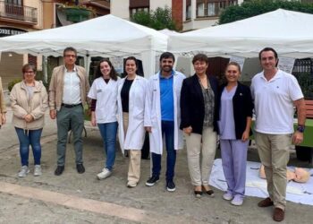 Jornada formativa de RCP en la plaza del Agua Limpia por el Día Mundial de la Parada Cardíaca