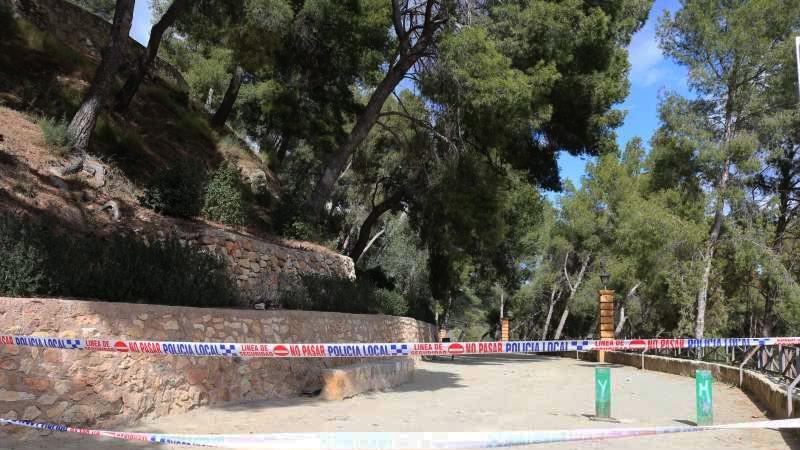 Se mantienen los parques cerrados por precaución