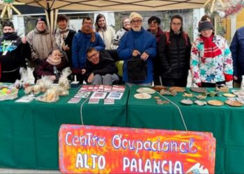 El Centro Ocupacional celebra su Mercado de Navidad en la plaza del Agua Limpia