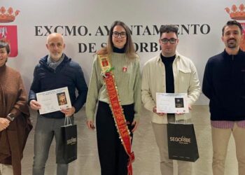 Pedro Luna y Raúl Cebrián, ganadores del V concurso “El árbol de la Navidad”