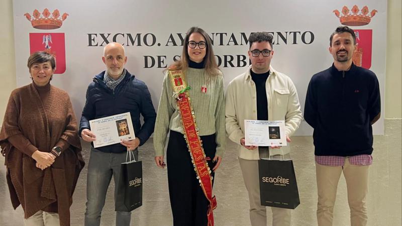Pedro Luna y Raúl Cebrián, ganadores del V concurso “El árbol de la Navidad”