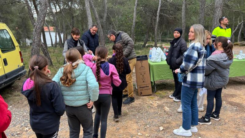 El estudiantado de Segorbe celebra el Día del Árbol con una replantación en ‘La Esperanza’