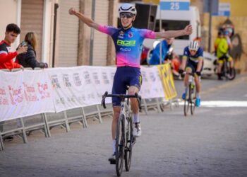 Iván Roure se lleva la victoria en Segorbe y Eric Igual se consagra campeón del Trofeo Víctor Cabedo