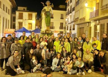 La Falla Plaza Almudín vive intensamente su semana grande