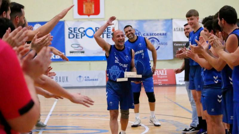 Alberto Punter «Punti», una leyenda del baloncesto segorbino se despide tras 30 temporadas