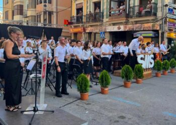 Cerca de 1.000 personas asisten al 120 aniversario de la Sociedad Musical