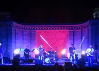 El concierto de Helios & Friends tendrá lugar en el Teatro Serrano