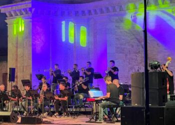 Extraordinario concierto de la Bibap Alto Palancia Big Band en el Jardín del Botánico Pau