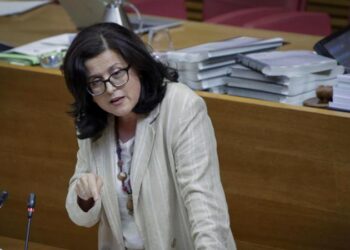 Nieves Martínez: “Para el PP un paciente no es un número, nuestra máxima prioridad es salvar vidas y eso es lo que hace el Consell”