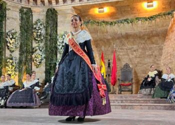 Noelia Simón Lázaro cumple su sueño y se convierte en Reina Mayor de las Fiestas de Segorbe