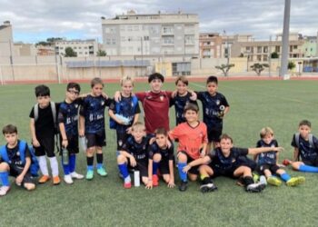 ¡Arrollador arranque del CD Segorbe ‘B’! Goleada 7-0 al Alqueries CF y liderato indiscutible en Primera FFCV Benjamín