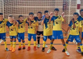 El Benjamín Espafibrac saca un punto de oro en L’Alcora y se aferra al tren de cabeza