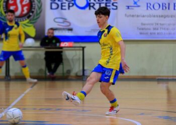 ¡Triunfo arrollador del Viveros Mas de Valero! 9-3 al At. Moncadense y el liderato asoma en el horizonte