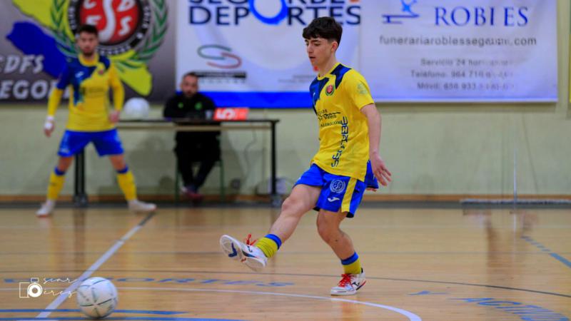 ¡Triunfo arrollador del Viveros Mas de Valero! 9-3 al At. Moncadense y el liderato asoma en el horizonte