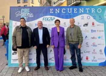 El VIII Encuentro Empresarial del Alto Palancia, Sinergias para el futuro en el Teatro Serrano
